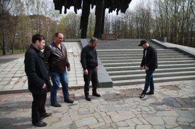 Городские депутаты проверили состояние памятников в Рязани